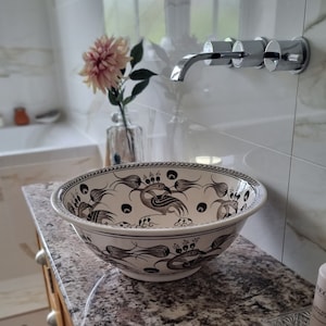 Birds Patterned Bathroom Sink, Ceramic Washbasin, Countertop Basin, Guest Bathroom Remodeling, Bowl Sink Lavatory, Vanity Glossy Wash Stand