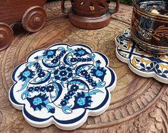 Posavasos de cerámica absorbente, regalo navideño para amigos, hermosos posavasos con soporte, juego de 4 posavasos de cerámica turca, posavasos para taza de café