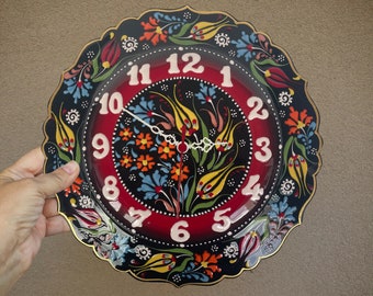 Orologio da parete rotondo in ceramica con decorazioni floreali e confezione regalo in velluto, ceramica decorativa fatta a mano, regalo unico per chi acquista una nuova casa, regalo di inaugurazione per un trasloco.