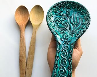 17 Color +, Turquoise Ceramic Spoon Rest, Handmade pottery, Spoon, Kitchen decor, Spoon holder, paint ceramic xmas present, Gastronomy gifts