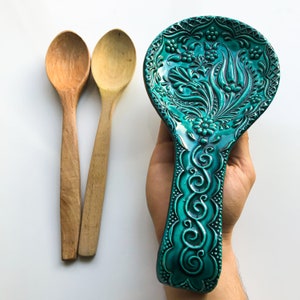 17 Color +, Turquoise Ceramic Spoon Rest, Handmade pottery, Spoon, Kitchen decor, Spoon holder, paint ceramic xmas present, Gastronomy gifts