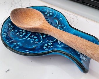 Embossed Blue Ceramic Spoon Rest, Spoon Holder, Authentic Ladle Scoop Rest, Kitchen Utensil, Boho Home Gift, Gift for Chef, Tea Bag Holder