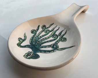 Octopus Ceramic Spoon Rest, Animal Spoon Holder, Pottery Table Decor, Ceramic Utensil Holder, Ladle Rest, Beach House Kitchen, Ocean Lover