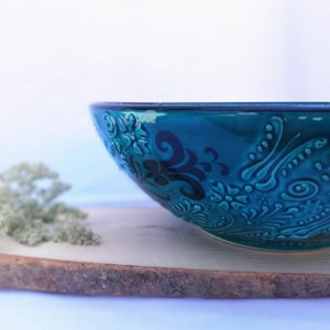 Bols en céramique turquoise faits à la main, qui ajoutent la différence à la vie moderne avec un design traditionnel, bol Ramen, assiette à salade, cadeau de la fête des Mères image 4