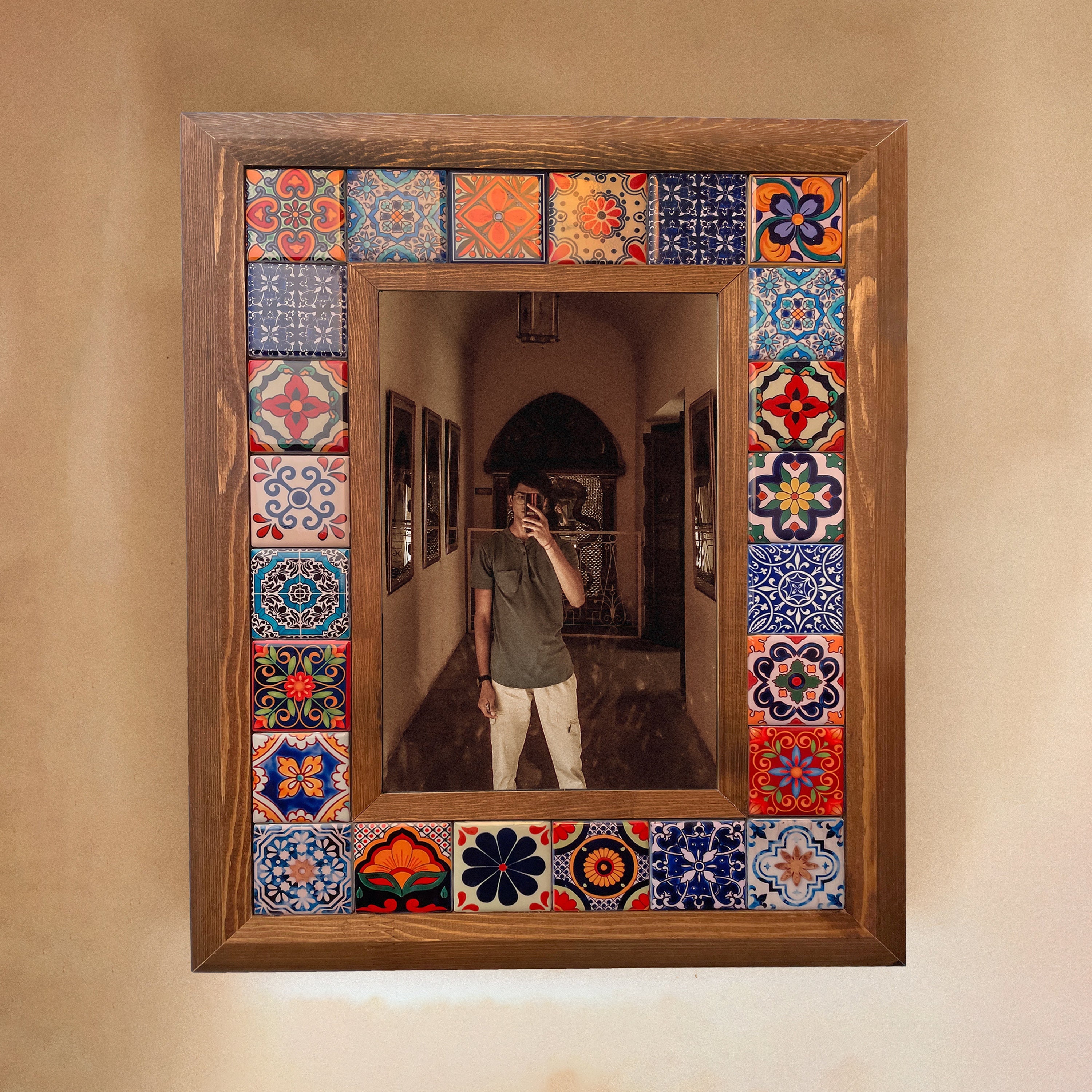 Discokugel Ø 30 cm in 2023  Mosaic tile mirror, Mirror mosaic, Mosaic tile  stickers