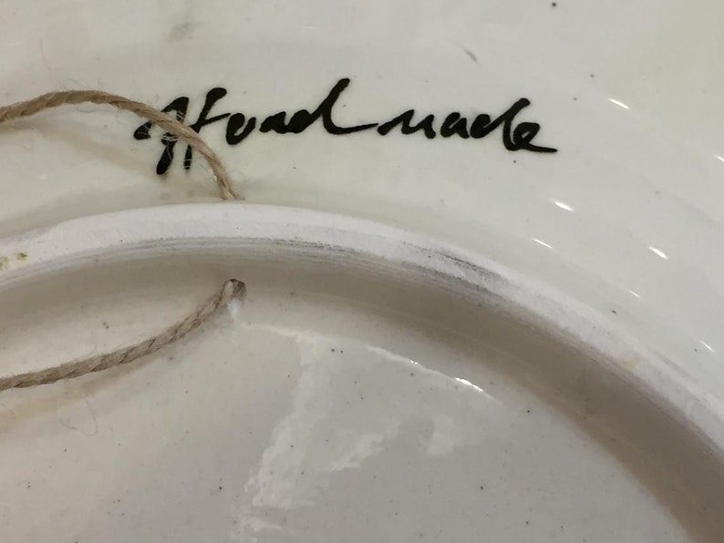 Decorative Ceramic Painted Floral Hanging Plate, Wall Plate With Velvet