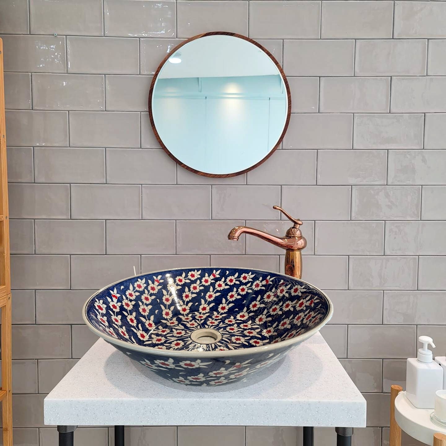 18″ Round Bathroom Sink – Rispa