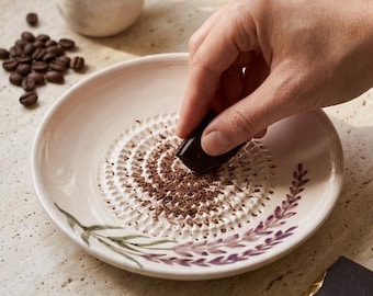 Ceramic Garlic Grater Dish,  Ginger Grater Gift, Parmesan Grater, Botanical Garlic Crusher, Fruit & Baby Food Lemon Lavender Grater 13 cm