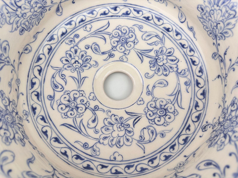 Bathroom Ceramic Blue Basin, Kitchen Vessel Sink, Countertop Floral Basin, Bathroom Remodeling, Line Drawing Bowl, Guest Bath Vanity Sink 20 Cm - 8 Inches