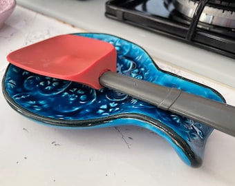 Embossed Blue Ceramic Spoon Rest, Spoon Holder, Authentic Ladle Scoop Rest, Kitchen Utensil, Boho Home Gift, Gift for Chef, Tea Bag Holder