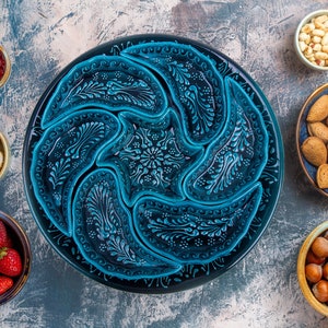 Juego de frutos secos de cerámica azul con relieve, con plato grande, platos artesanales para aperitivos, crudités, aperitivos y desayunos, regalo de boda único.