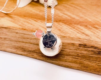 Pregnancy bola and personalized engraved medallion in 925 silver plated and semi-precious stone charm