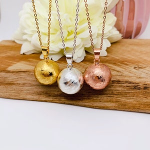 Handmade pregnancy bola with brushed bola