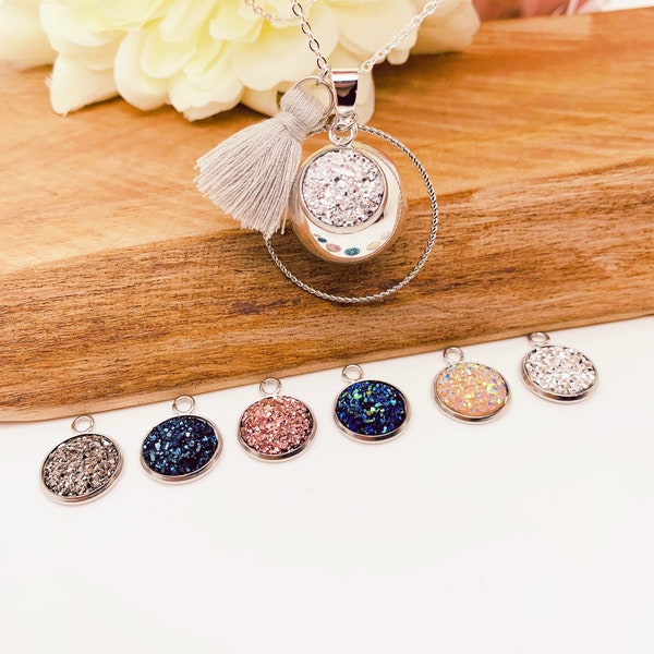 Silver plated pregnancy bola with medallion