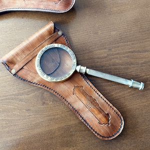 Personalized Brass Magnifying Glass with Leather Cover: Vintage Style Page Reader