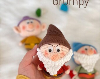 あみぐるみ 七人の小人キャラクター人形、かぎ針編みと編み物の人形