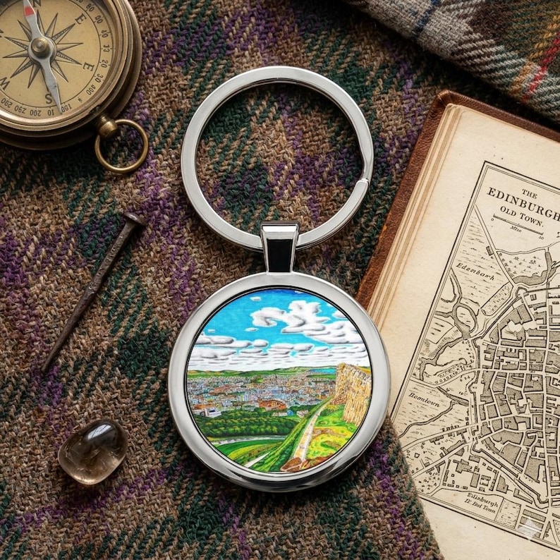 Edinburgh art, Arthurs Seat Keyring accessory image 2
