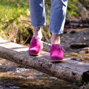 Comfortable Health Clogs in Fuchsia Suede | Handcrafted Natural Leather and Lightweight Linden Wood Clogs | Orthopedic Support and Comfort