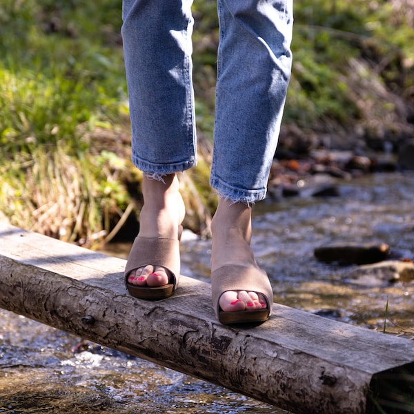 Beige Suede Leather Clogs - Comfortable Linden Wood Slippers for Summer - Non-Slip, Fashionable and Comfortable Footwear - Handmade Poland