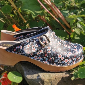 Swedish Wooden Clogs for Woman / Leather Clog / Woman High Heel Shoes / Handmade / Mules / Flowers / Trend Tree