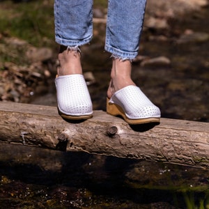 Comfortable White Wooden Clogs - Crafted from Natural Leather and Lightweight Lime Wood, with Optional Breathable Perforation - Breathable