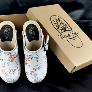 Swedish Wooden Clogs for Woman / Leather Clog / Woman High Heel Shoes / Handmade / Mules / White with flowers /  Trend Tree