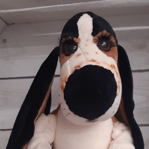 Basset Hound Doggy Trudi