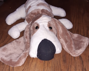 stuffed basset hound