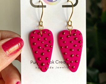 Pink polkadot clay earrings, Heart love earrings, Statement Vday earrings, Gifts for friends, Galentines day jewelry