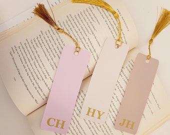 Faux leather bookmark - Personalized bookmark - Initial bookmark