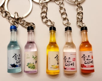 Cute Soju keychain - Alcohol bottle keychain - Korean drink charm