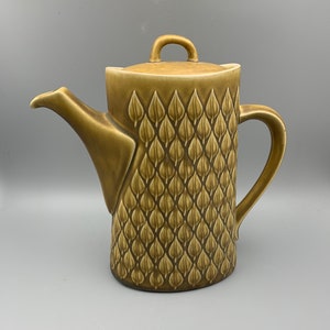 Quistgaard RELIEF Coffee Pot, Kronjyden, Bing & Grøndahl - Danish Scandinavian design, mid century modern, 70’s