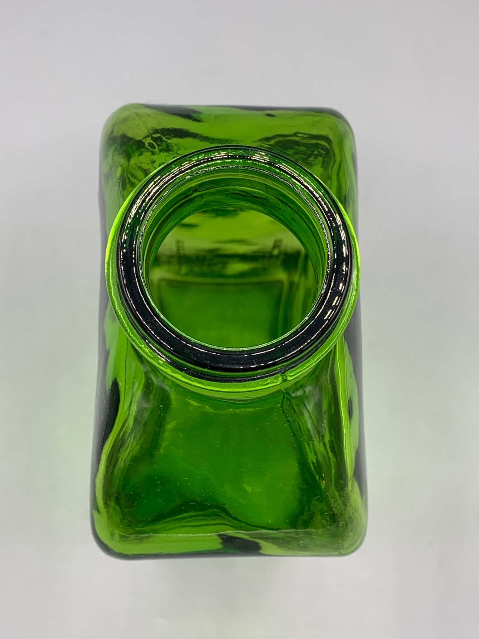 ヘレナ・ティネル、アートガラス花瓶「ランクプルロ」、板ボトル