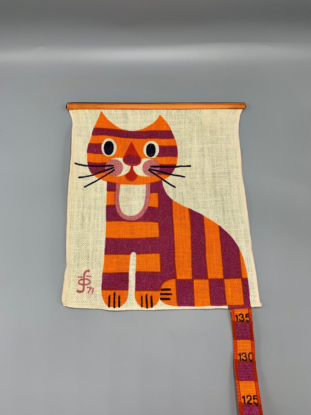 Childrens Wall Hanging cat With Height Growth Measurement Sødahl