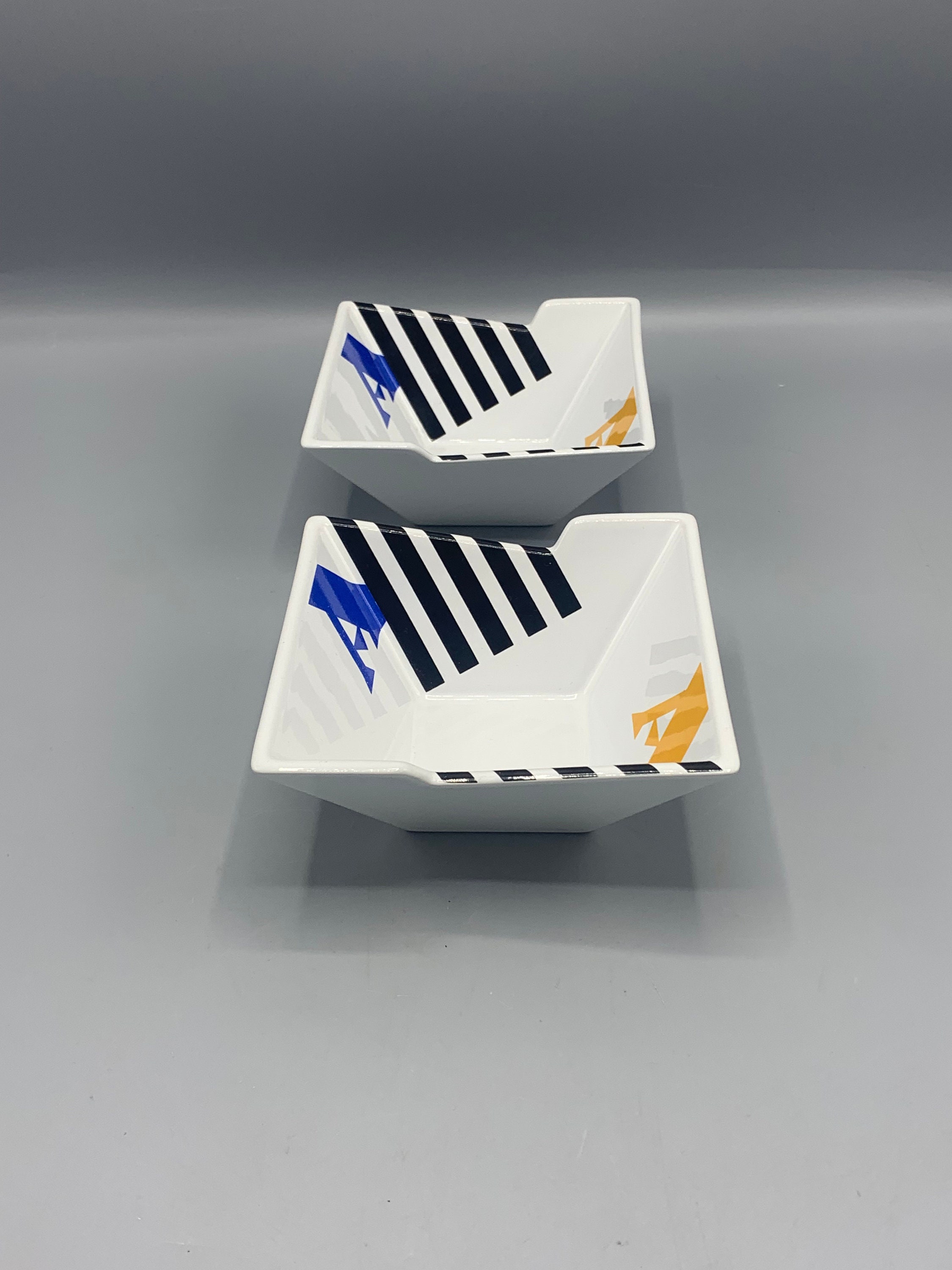 686967_8