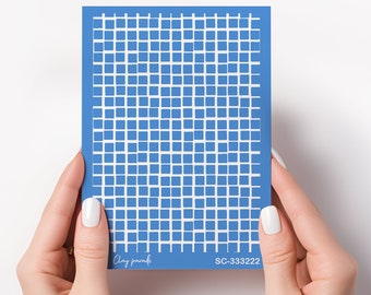 May include: A blue card with a white grid pattern. The card has the text "Clay parah" and "SC-333222" printed on it.
