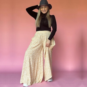 Boho floral skirt pants | High waisted, 70s style palazzo pants for women | Spring, summer or festival outlook | Limited edition