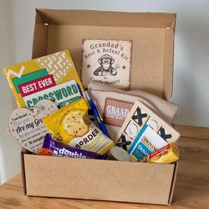 Kit de Descanso e Recarga de Energia para o Vovô – Cesta de Aniversário com Presentes, Lanches e Atividades Divertidas - Frete Grátis para o Reino Unido