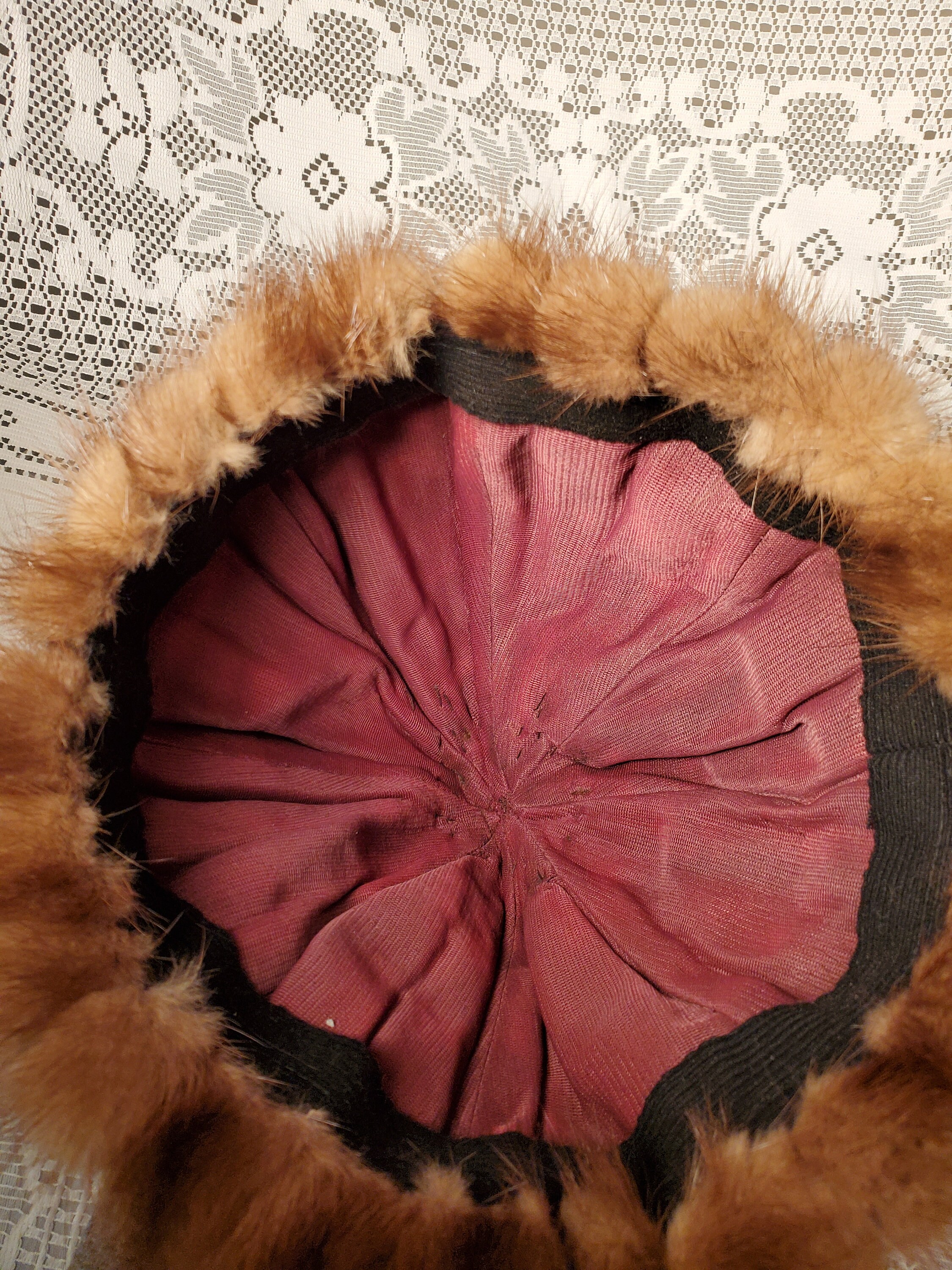 Beautiful Beige/Light Brown Mink Fur Hat from Canada 21.25\