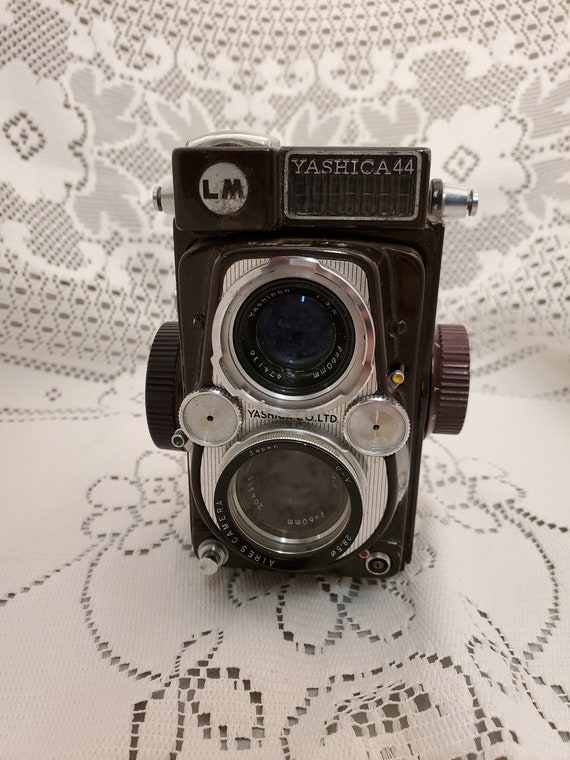 Yashica Electro 35 GSN Silver Rangefinder 35㎜ Film Camera W  Yashica Silver and Black Film Camera for Vintage Photography display picture 1