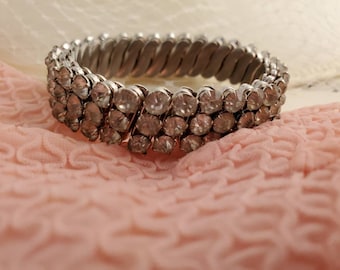 Vintage rhinestone expandable bracelet.