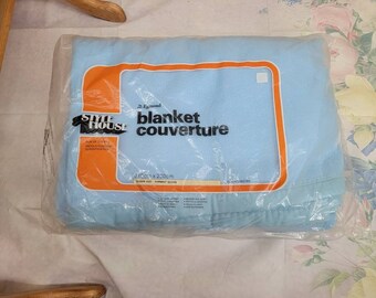 Vintage Queen blue blanket by Esmond, Style House, 100% Polyester, new old stock.