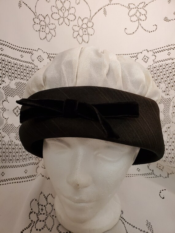 1950's Capulet Style Black and White Vintage Hat … - image 2