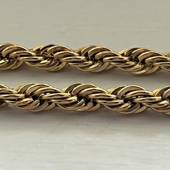 Simple Minimalistic Gold Twisted Chain Clasped Br… - image 3