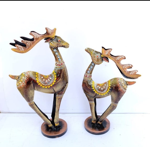 metal deer figurine