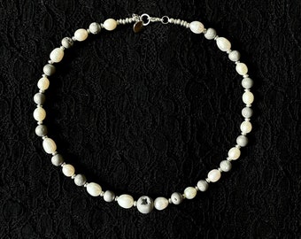 Freshwater Pearl Necklace - White w/ Druzy Agate - 18"