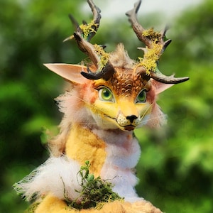 Criatura dragón zorro de fantasía / Muñeca poseable hecha a mano / Animal espíritu dragón de fideos / Bestia guardiana majestuosa / Piel sintética / Muñeca de arte única