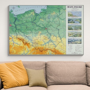 Puede incluir: Un mapa vintage de Polonia con un esquema de color verde y amarillo. El mapa está enmarcado e incluye un título "MAPA POLSKI" y una leyenda con varios símbolos.