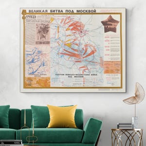 Puede incluir: Un mapa vintage que representa la Batalla de Moscú durante la Segunda Guerra Mundial. El mapa muestra el avance alemán hacia Moscú y la posterior contraofensiva soviética. El mapa está titulado "Великая битва под Москвой" (Gran Batalla de Moscú) y contiene texto en ruso.
