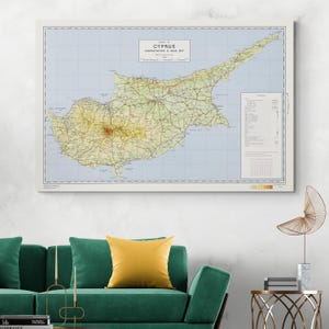 Mapa de Chipre de 1971: Mapa anterior al conflicto que muestra las regiones, ciudades, carreteras y geografía de los grecochipriotas y turcochipriotas antes de la división de 1974.